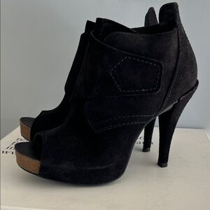 Pedro Garcia black suede Chenoa booties